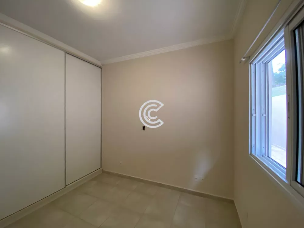 Casa para alugar com 3 quartos, 1000m² - Foto 3