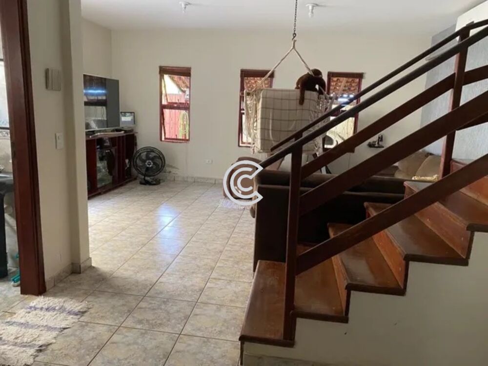 Casa, 3 quartos, 170 m² - Foto 1