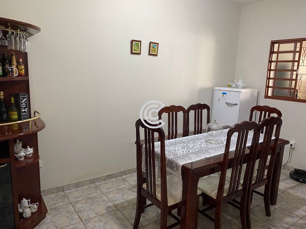 Casa, 3 quartos, 170 m² - Foto 2