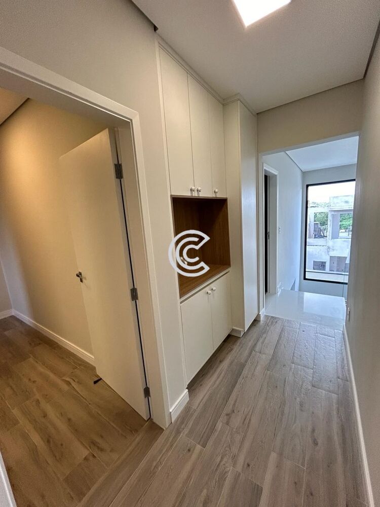 Casa à venda com 3 quartos, 350m² - Foto 4