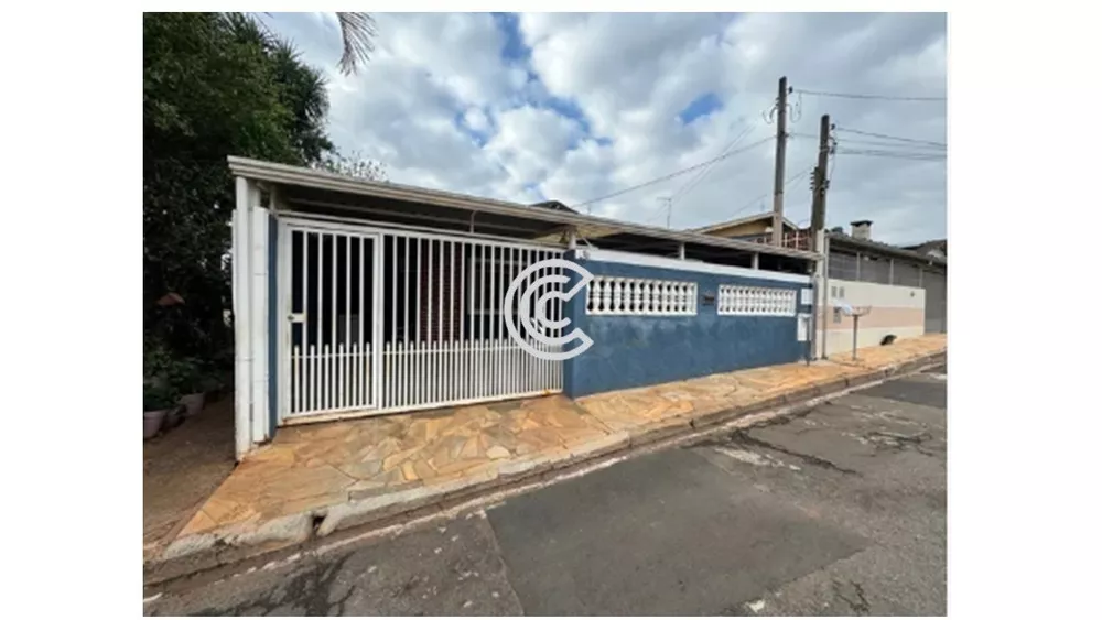 Casa à venda com 2 quartos, 200m² - Foto 1