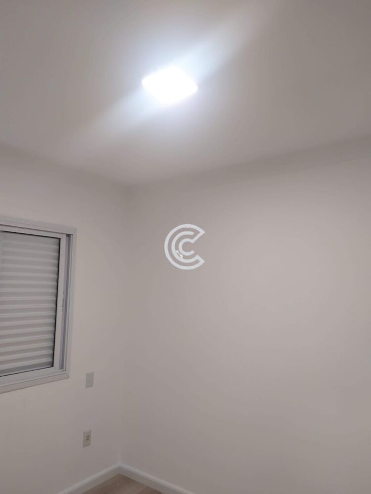 Apartamento à venda com 3 quartos, 70m² - Foto 2