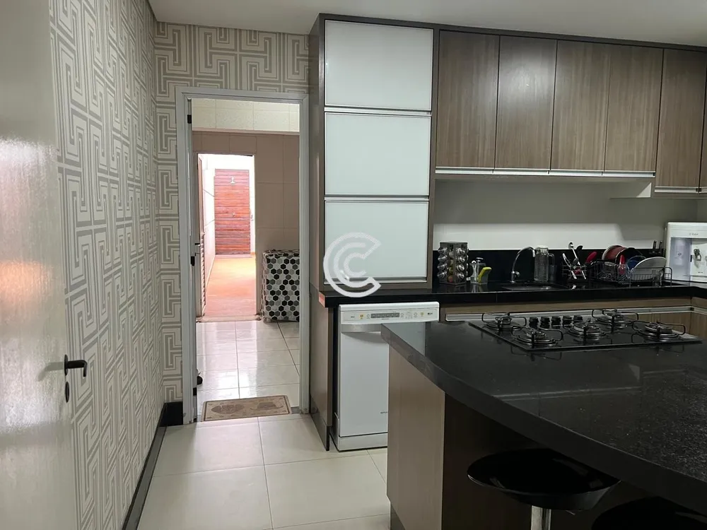Casa, 3 quartos, 250 m² - Foto 7