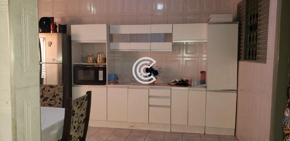 Casa, 3 quartos, 250 m² - Foto 2