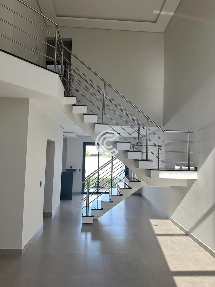 Casa à venda com 3 quartos, 168m² - Foto 4