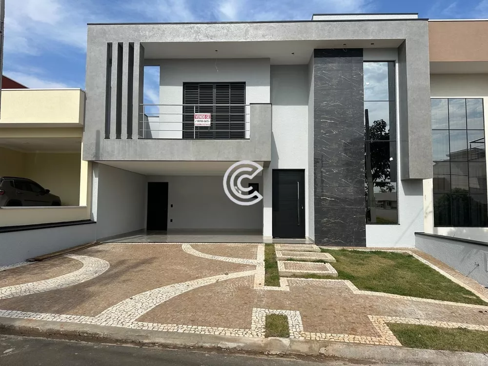 Casa à venda com 3 quartos, 168m² - Foto 2