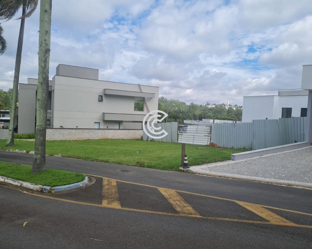 Terreno à venda, 556m² - Foto 1
