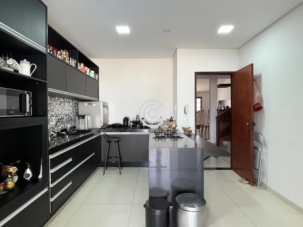 Casa, 3 quartos, 300 m² - Foto 9