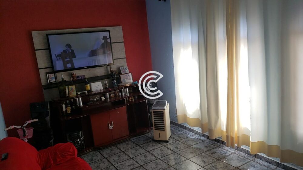 Casa, 3 quartos, 587 m² - Foto 1