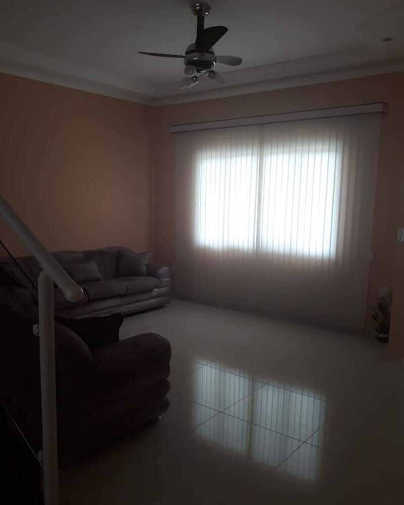 Casa à venda com 3 quartos, 250m² - Foto 4