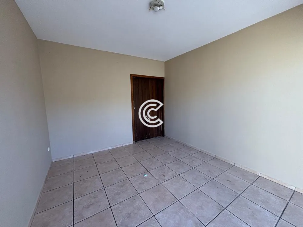 Casa, 3 quartos, 171 m² - Foto 2