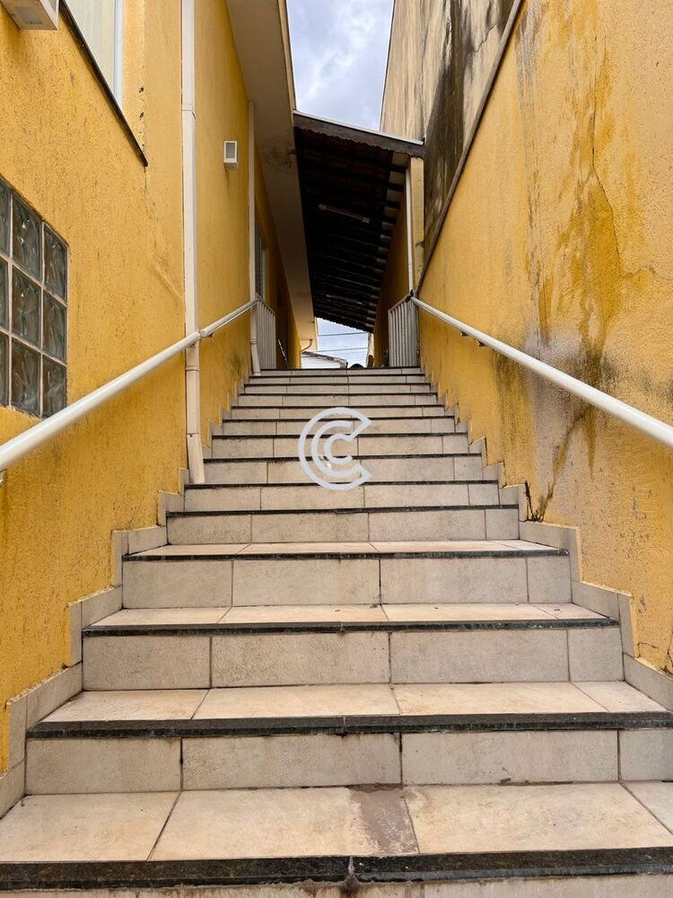 Casa à venda com 3 quartos, 180m² - Foto 19