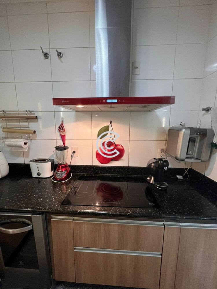 Casa à venda com 3 quartos, 180m² - Foto 1