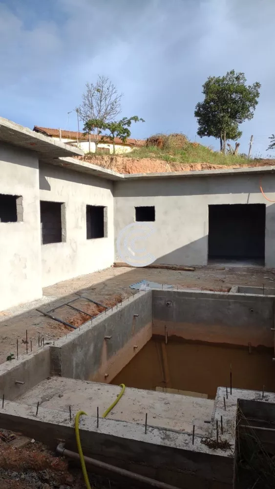 Casa à venda com 4 quartos, 360m² - Foto 4