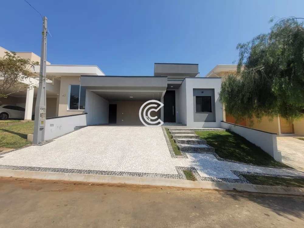 Casa à venda com 3 quartos, 197m² - Foto 2