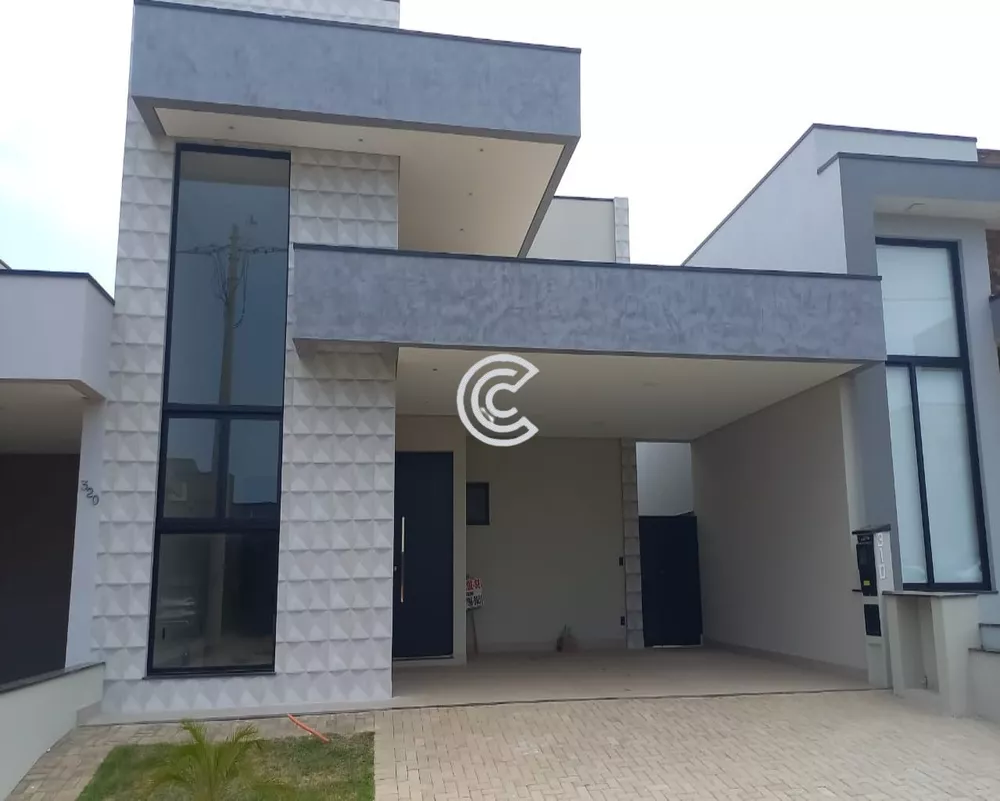 Casa à venda com 3 quartos, 250m² - Foto 1