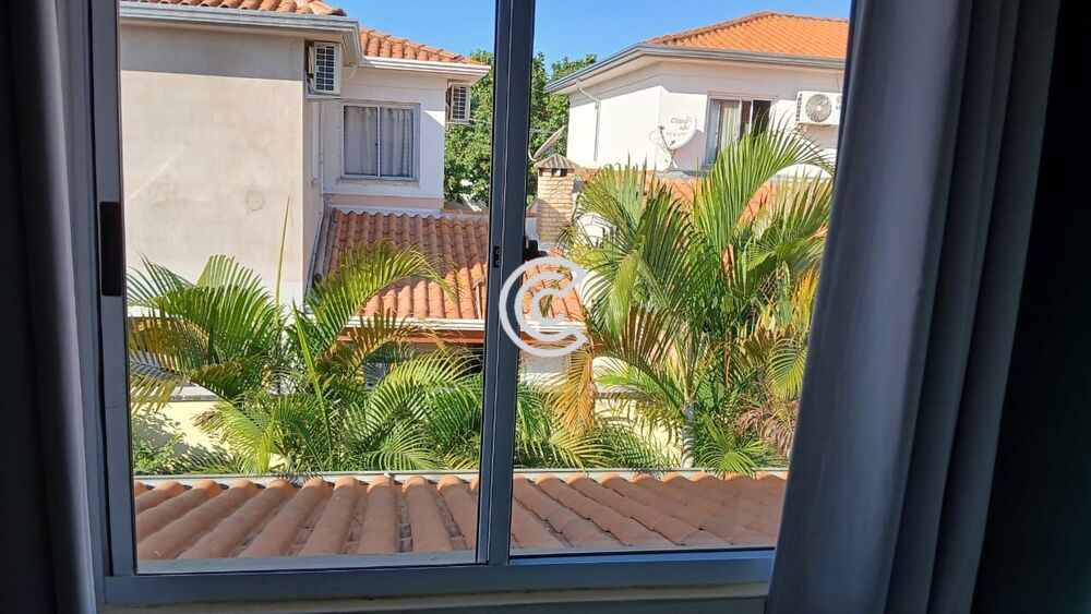 Casa à venda com 2 quartos, 64m² - Foto 12