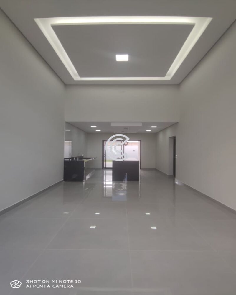 Casa à venda com 3 quartos, 250m² - Foto 3