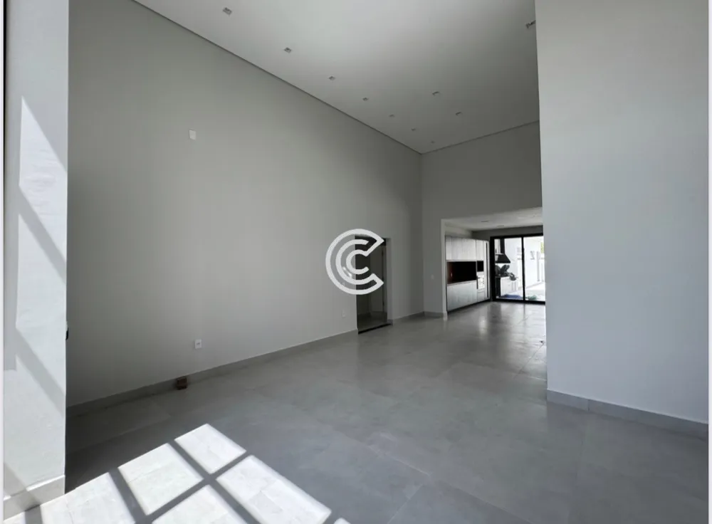 Casa, 4 quartos, 259 m² - Foto 3