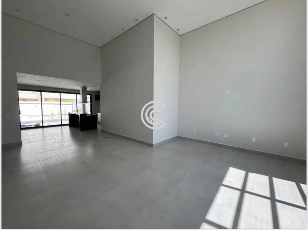 Casa, 4 quartos, 259 m² - Foto 2