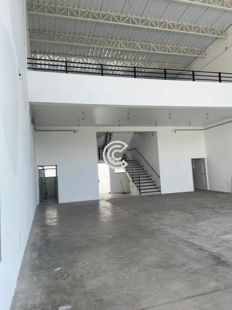 Depósito-Galpão-Armazém para alugar, 305m² - Foto 2