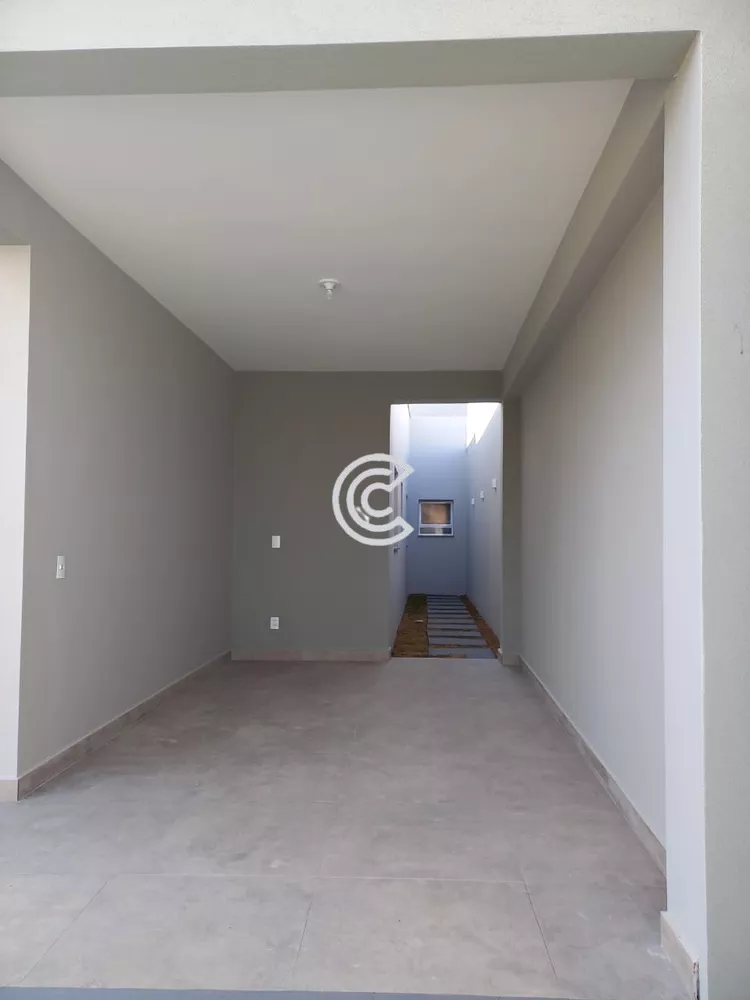 Casa à venda com 3 quartos, 128m² - Foto 3