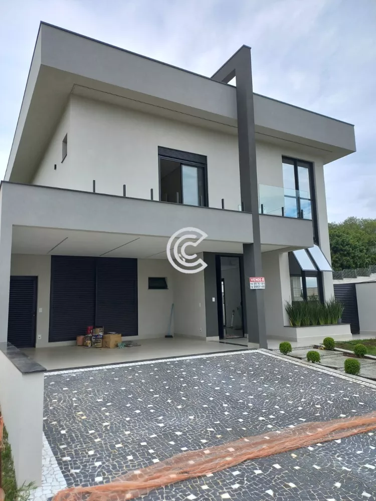 Casa à venda com 3 quartos, 275m² - Foto 3