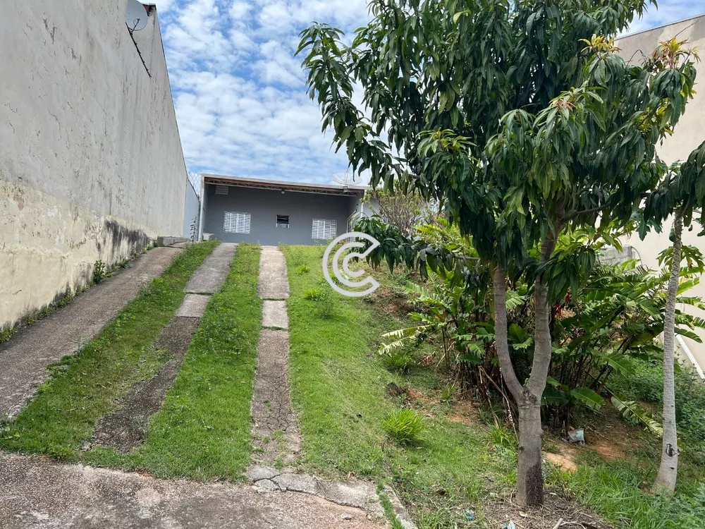 Casa à venda com 2 quartos, 300m² - Foto 1