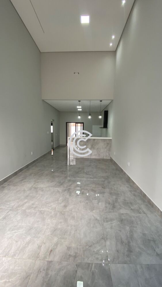 Casa à venda com 3 quartos - Foto 1