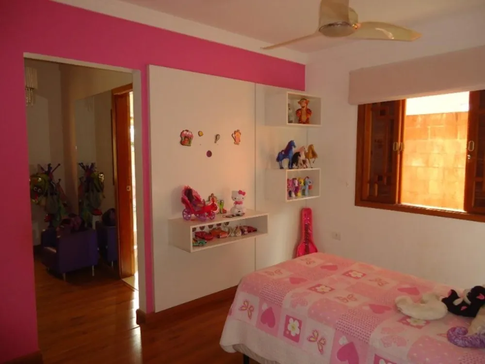 Chácara, 4 quartos, 1300 m² - Foto 2