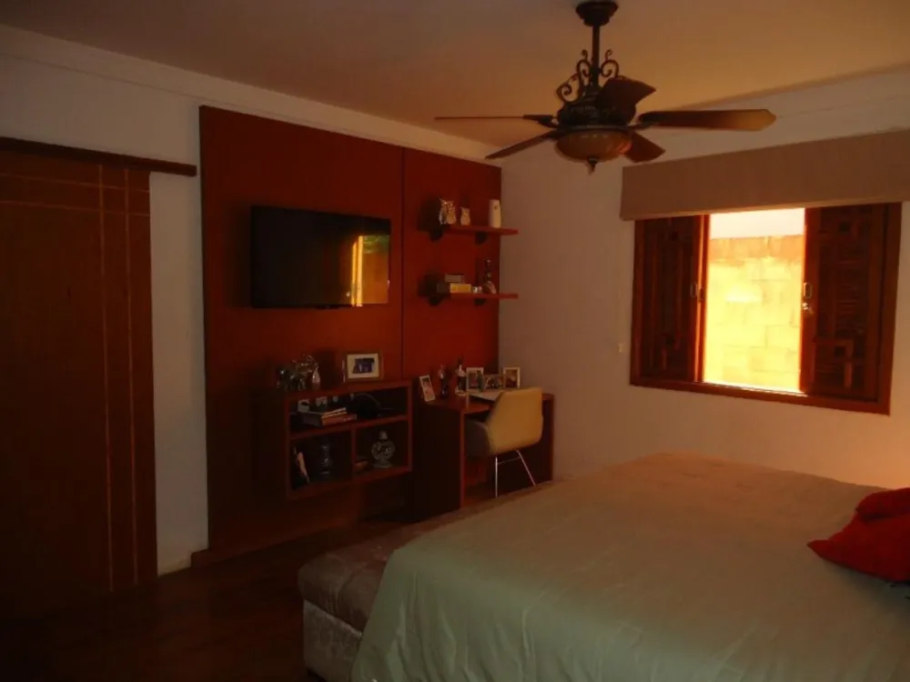 Chácara, 4 quartos, 1300 m² - Foto 4
