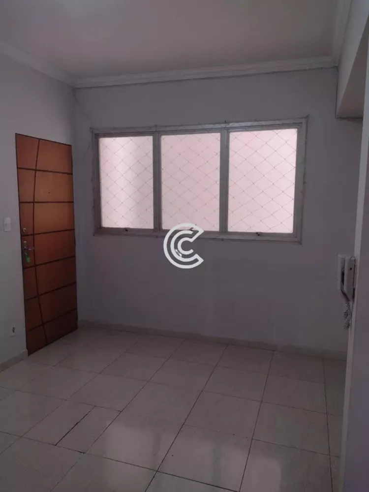 Apartamento à venda com 1 quarto, 50m² - Foto 2