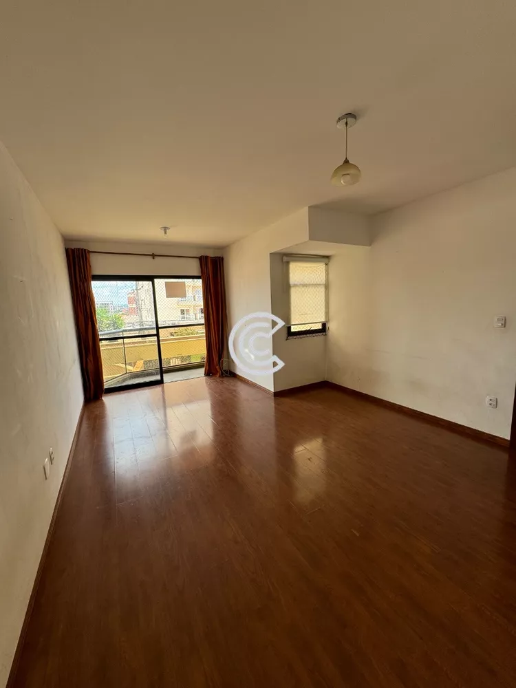 Apartamento à venda com 3 quartos, 92m² - Foto 2