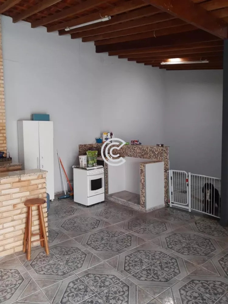 Casa à venda com 2 quartos, 40m² - Foto 7