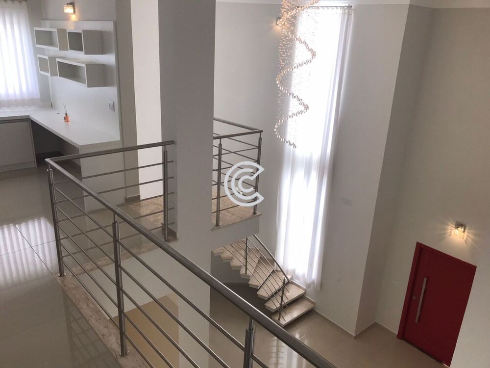 Casa, 3 quartos, 290 m² - Foto 2