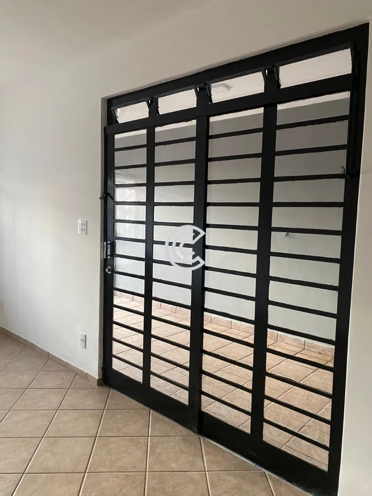 Casa, 3 quartos, 250 m² - Foto 1