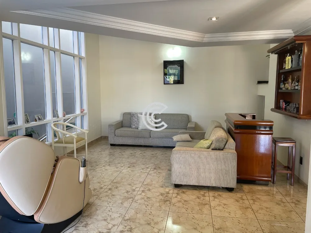 Casa, 4 quartos, 337 m² - Foto 2