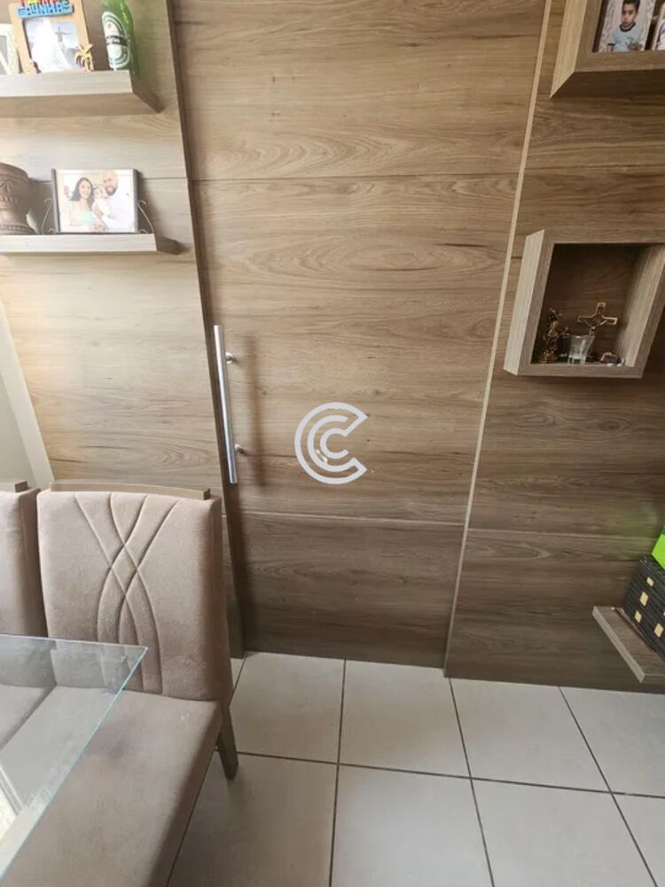 Apartamento à venda com 2 quartos, 42m² - Foto 1