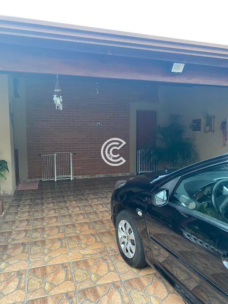 Casa à venda com 3 quartos, 250m² - Foto 4