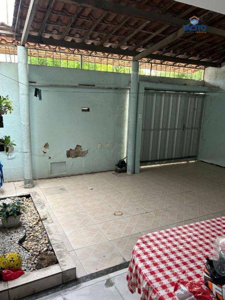 Casa à venda com 3 quartos, 90m² - Foto 1