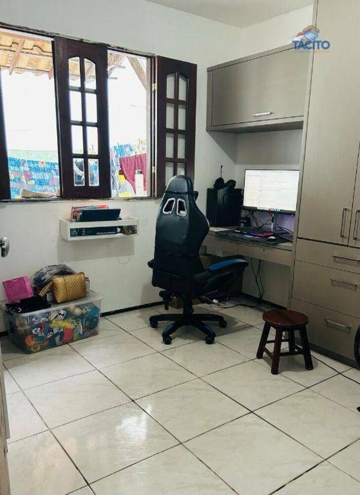 Casa à venda com 3 quartos, 90m² - Foto 4