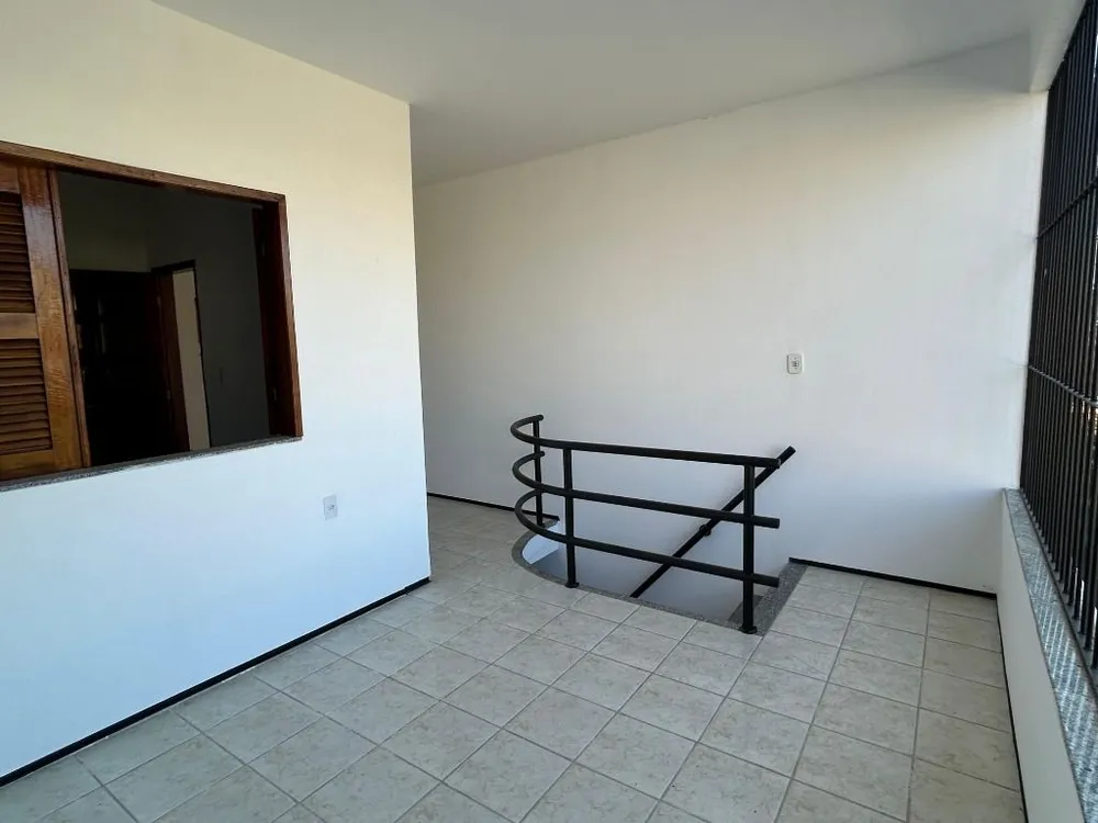 Casa, 4 quartos, 240 m² - Foto 4