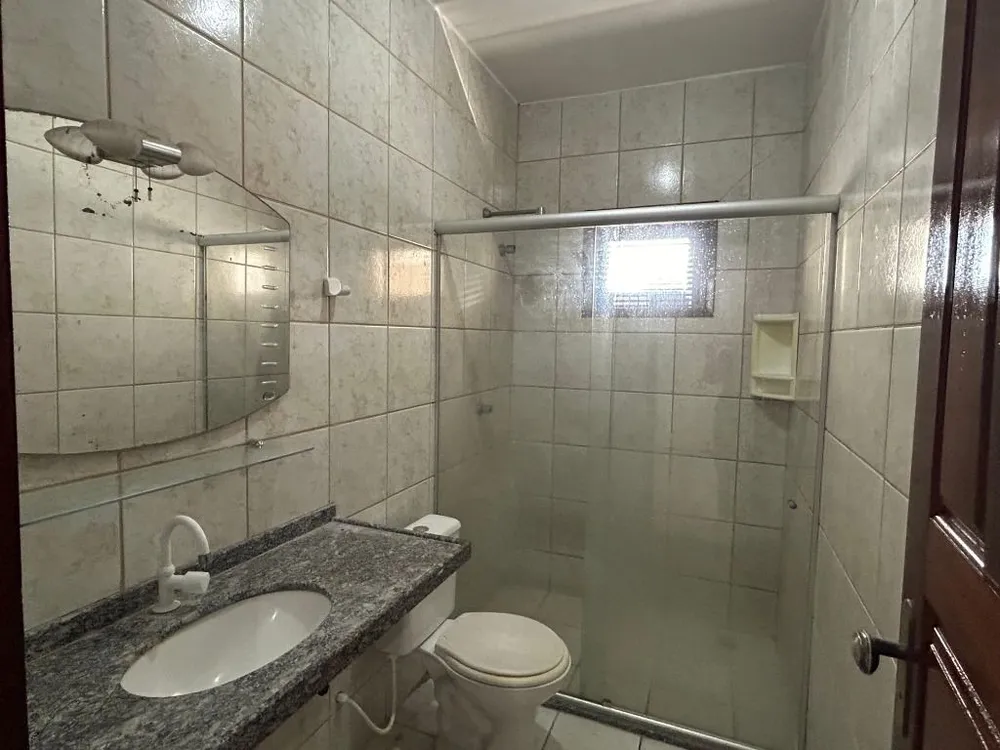 Casa, 4 quartos, 240 m² - Foto 2