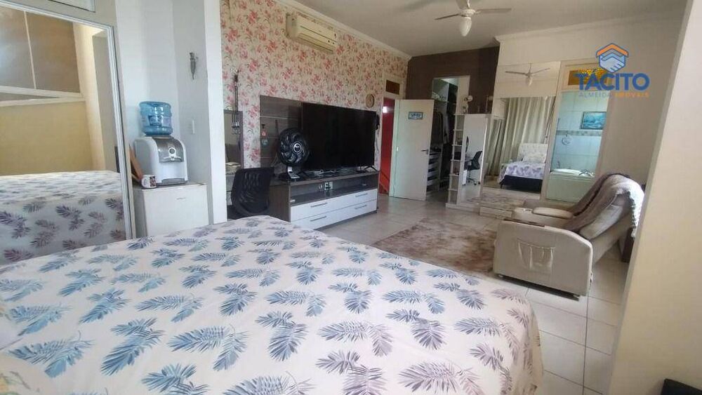 Casa, 3 quartos, 295 m² - Foto 15