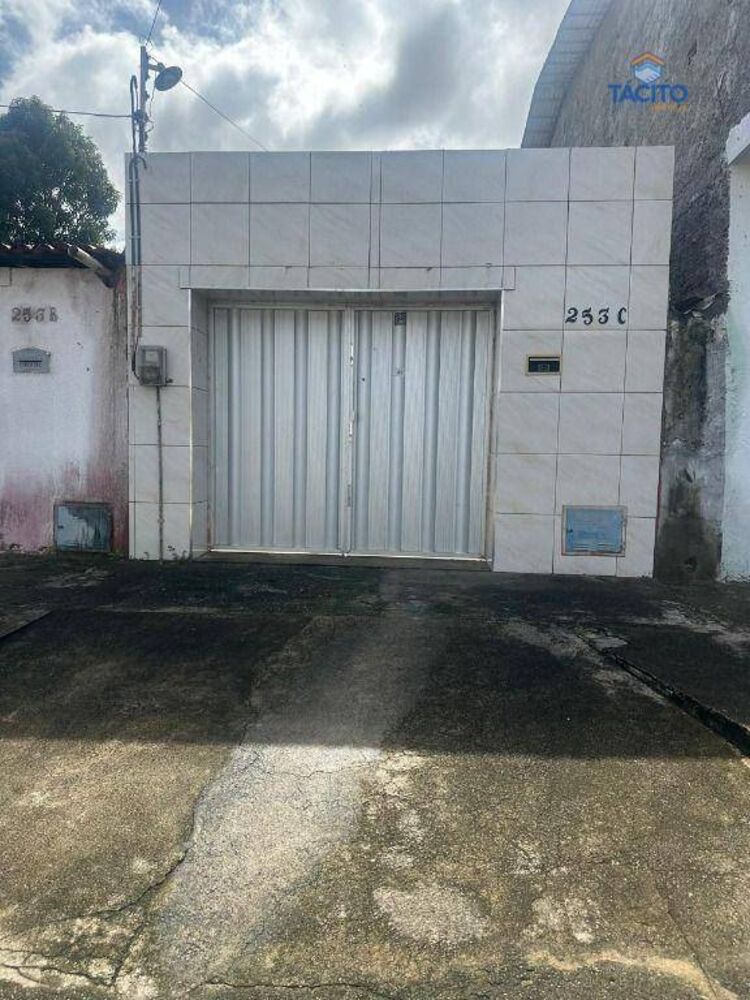 Casa à venda com 3 quartos, 80m² - Foto 1
