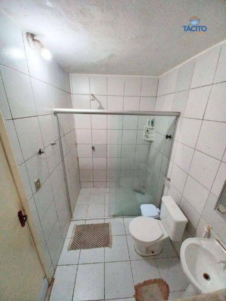 Casa à venda com 4 quartos, 155m² - Foto 2
