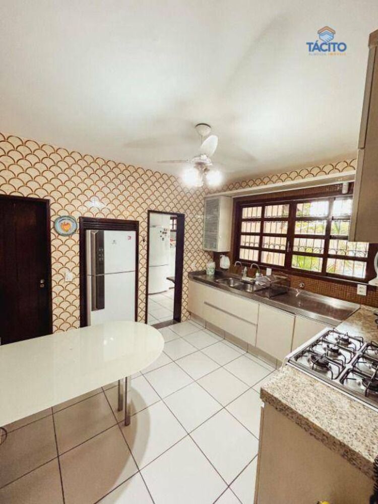 Casa, 5 quartos, 390 m² - Foto 2