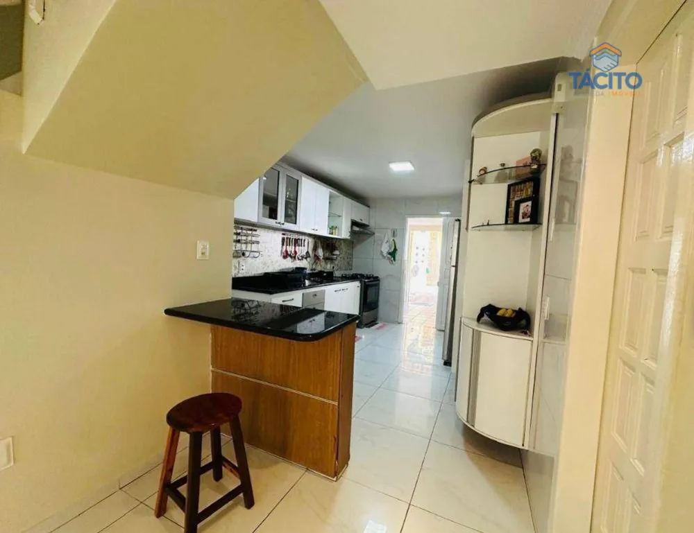 Casa, 4 quartos, 250 m² - Foto 2