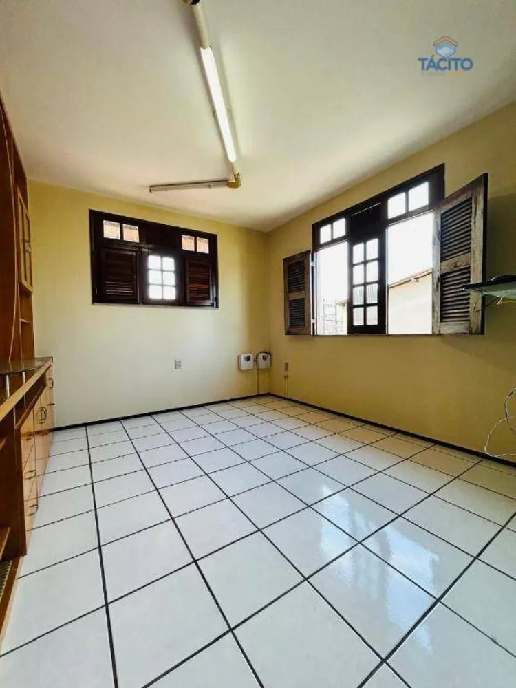 Casa, 5 quartos, 284 m² - Foto 1