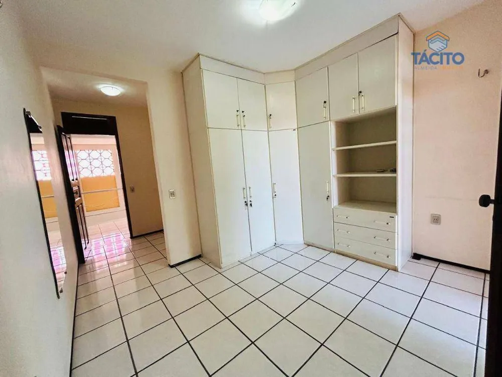 Casa, 5 quartos, 284 m² - Foto 3